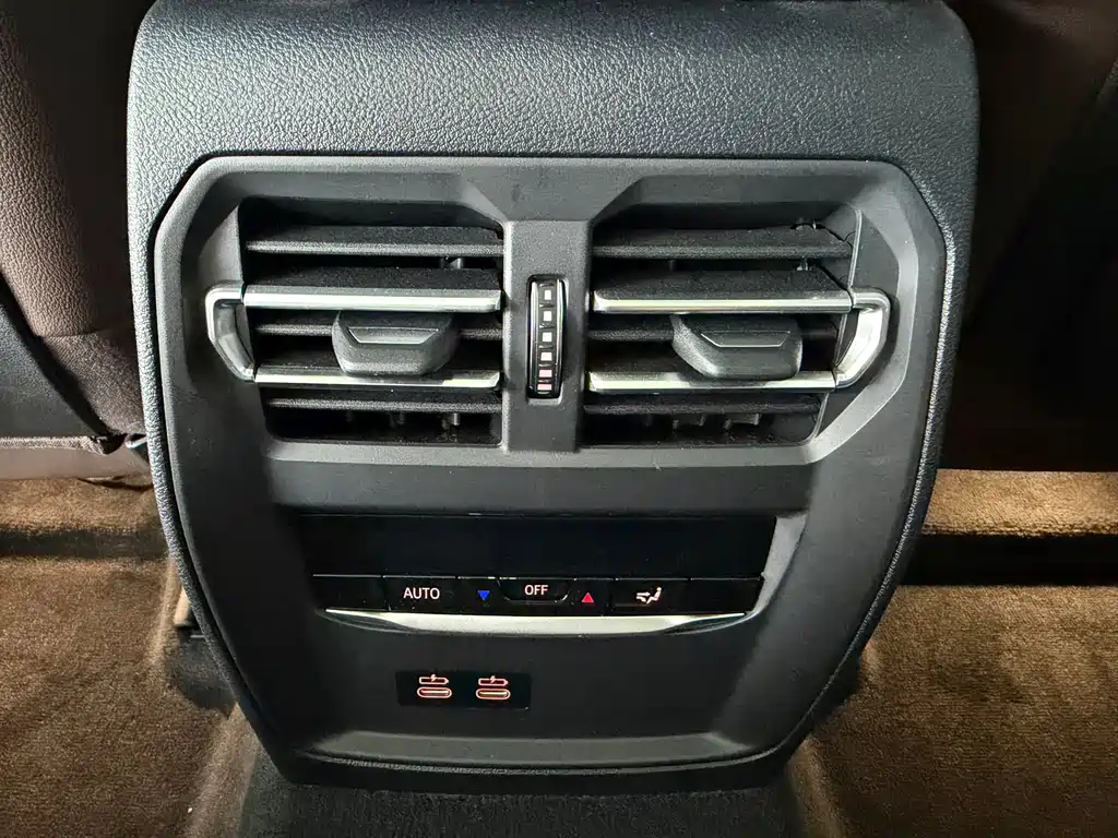BMW 3 Series 2022 — фото 10