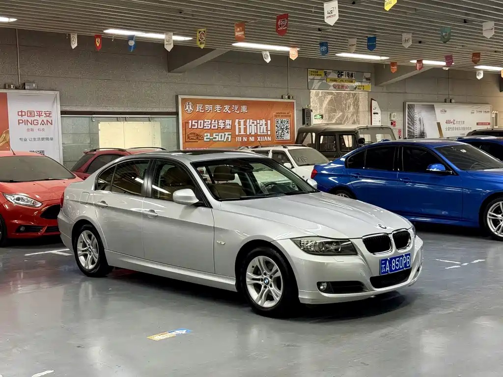 BMW 3 Series 2011