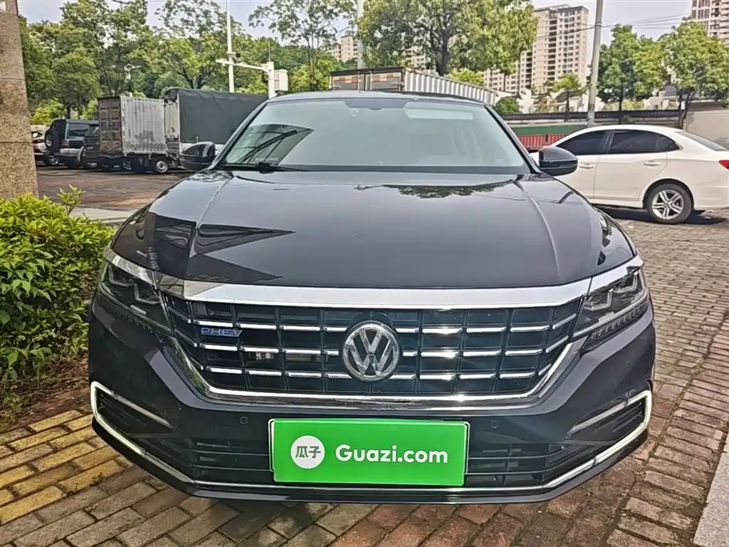 Volkswagen Passat New Energy 2020 — фото 3