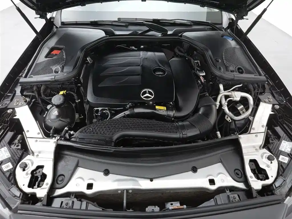 Mercedes-Benz E-Class 2023 — фото 6