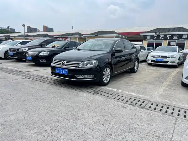 Volkswagen Magotan 2012