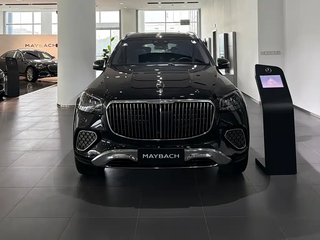 Mercedes-Benz GLS — фото 1