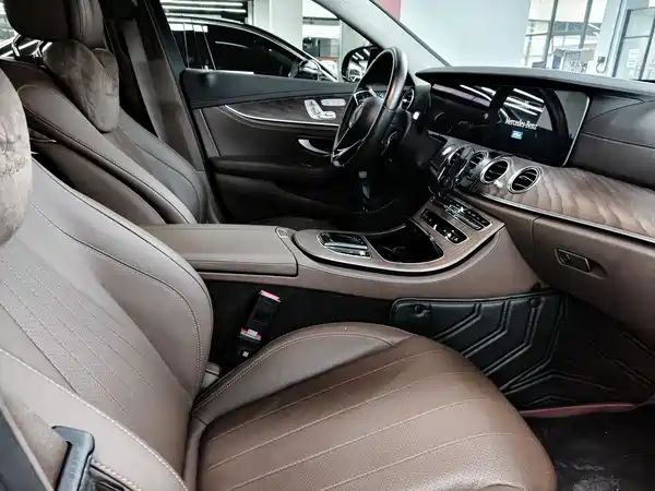 Mercedes-Benz E-Class 2023