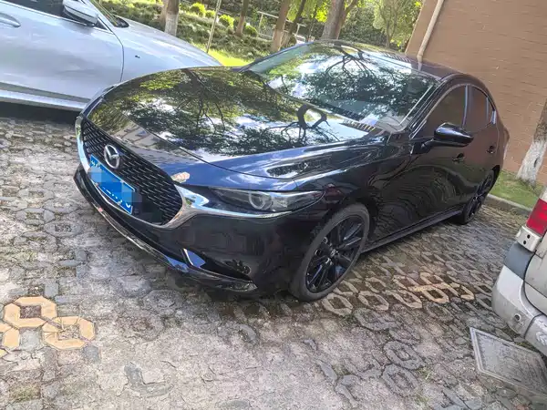 Mazda 3 Axela 2023