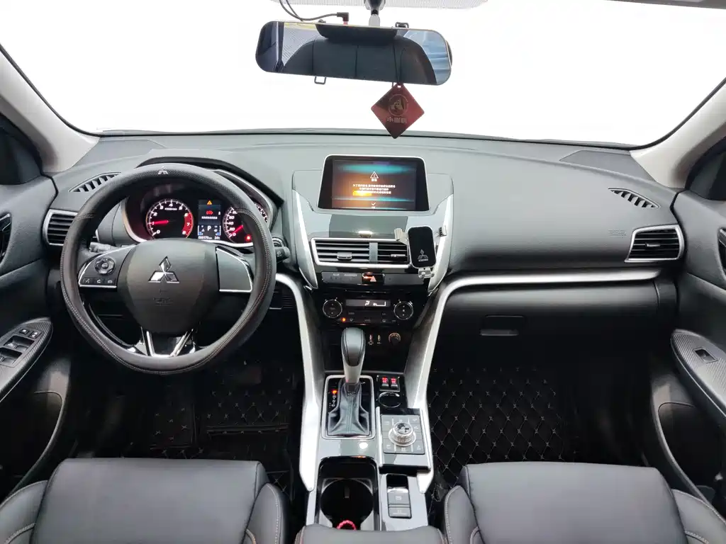 Mitsubishi Yige 2021 — фото 11