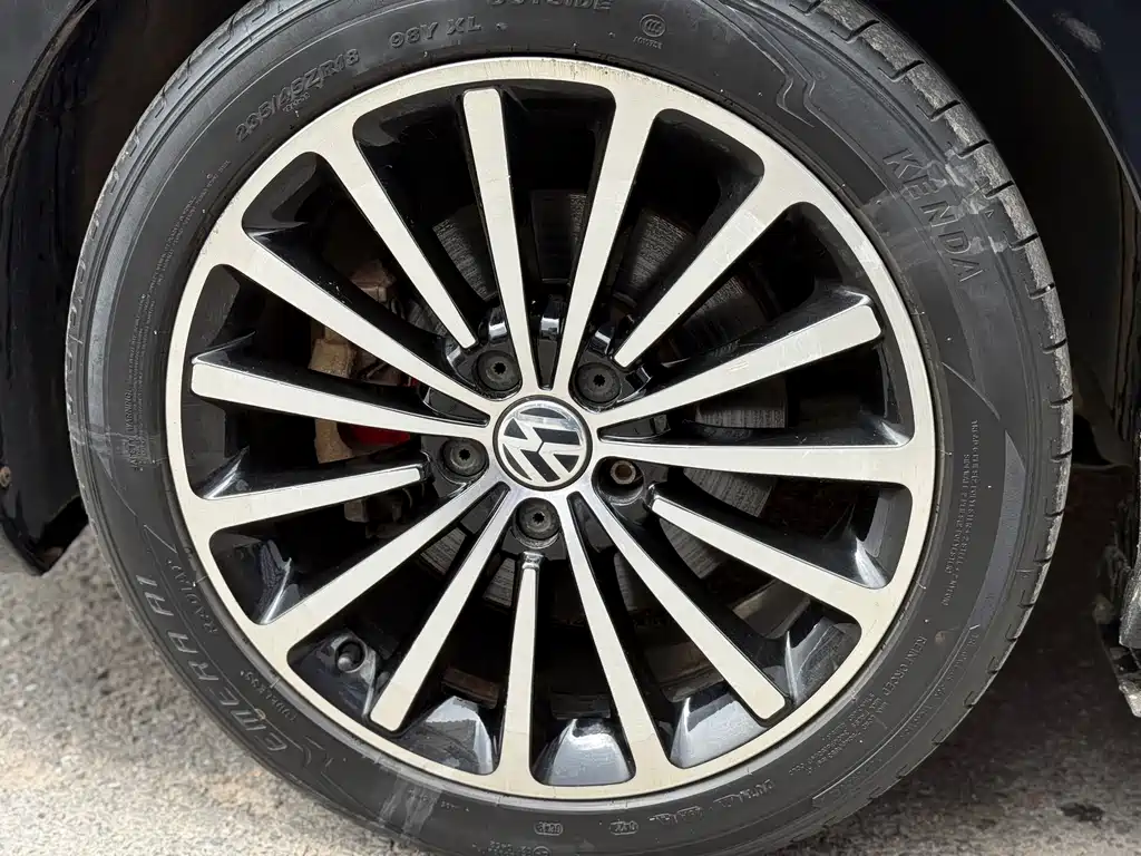 Volkswagen Passat 2015 — фото 10