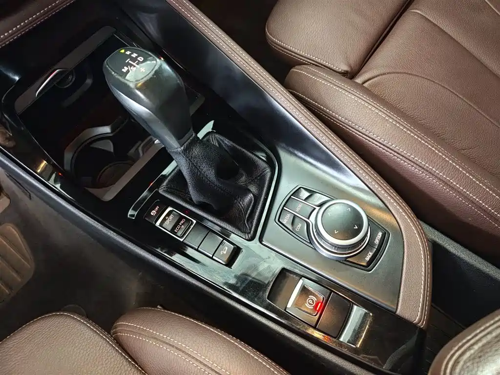 BMW X1 2019 — фото 15