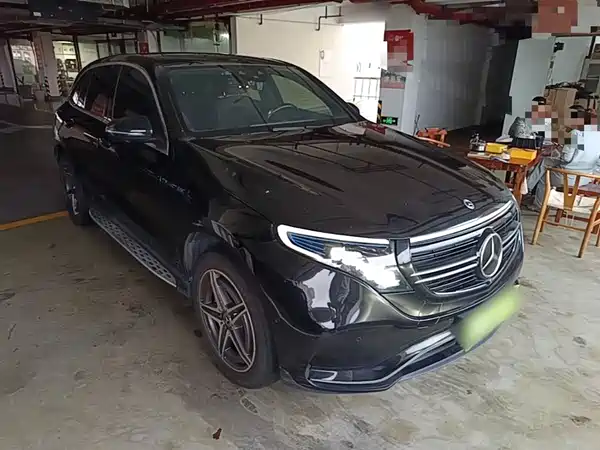 Mercedes-Benz EQC 2020