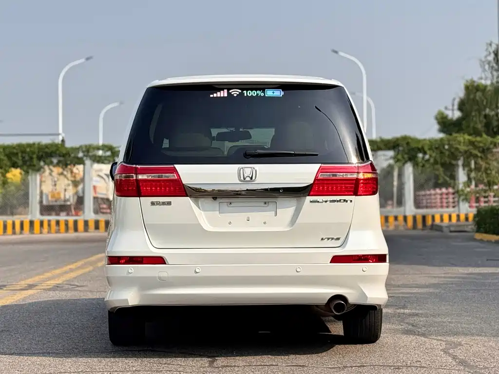 Honda Elysion 2015 — фото 34
