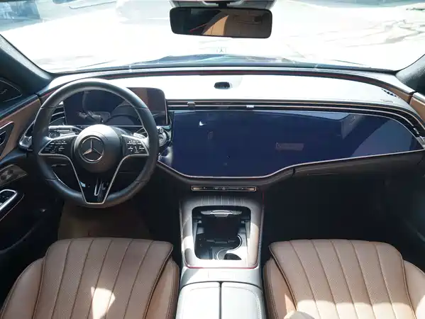 Mercedes-Benz E-Class 2024