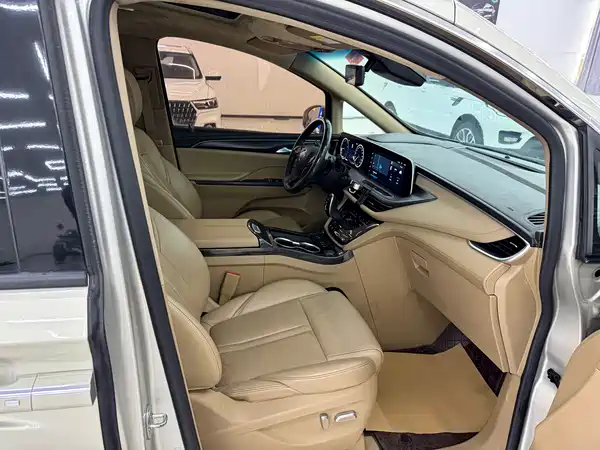 Buick GL8 2020