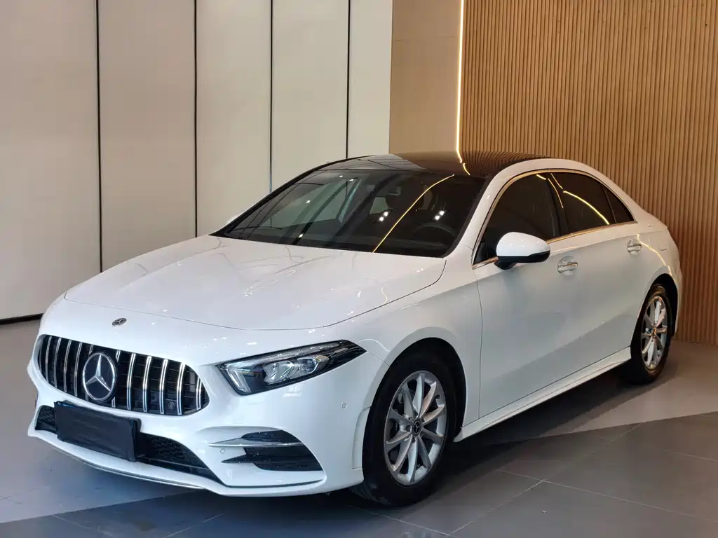 Mercedes-Benz A-Class 2020 — фото 1