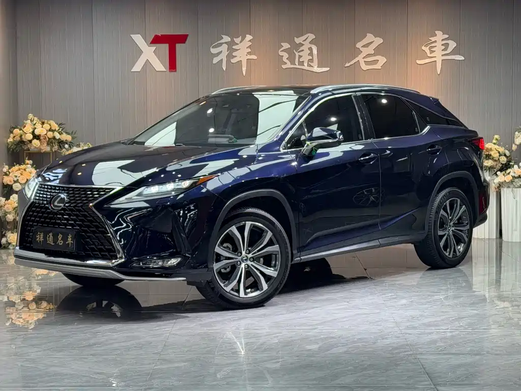 Lexus RX 2020 — фото 1