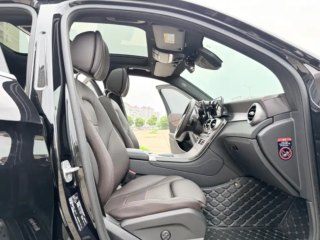 Mercedes-Benz GLC 2021