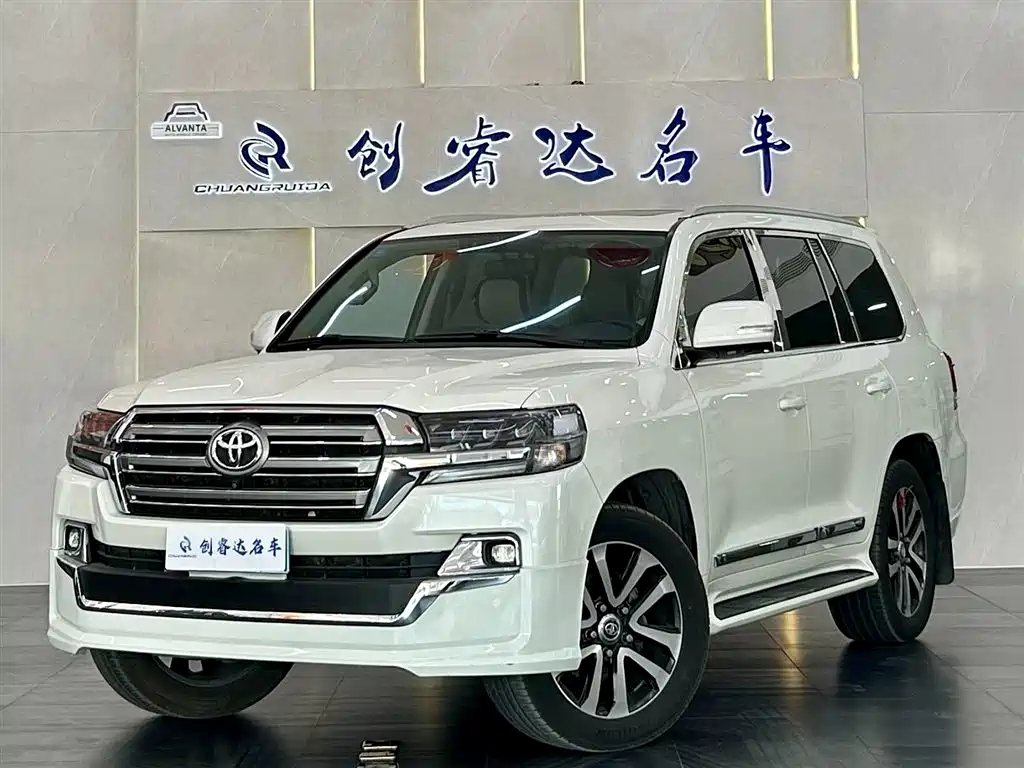 Toyota Land Cruiser 2020 — фото 1