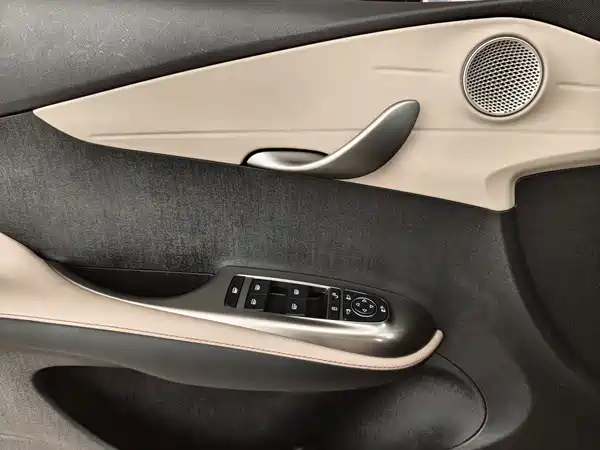 BYD Dolphin 2023