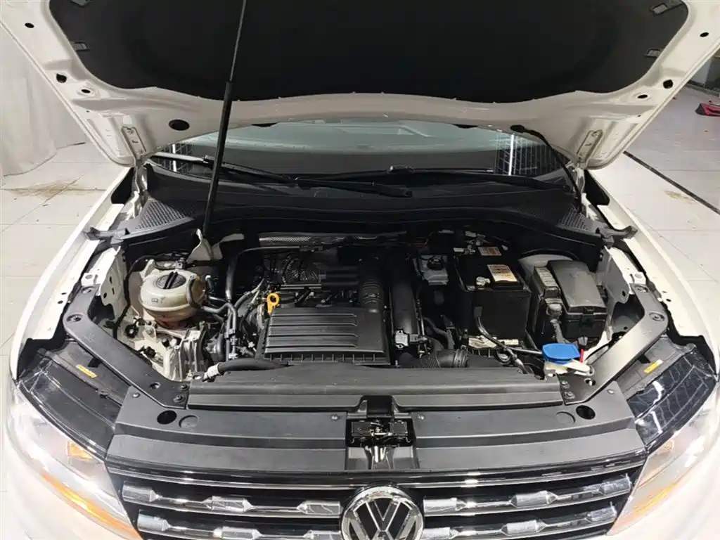 Volkswagen Tiguan L 2018 — фото 20