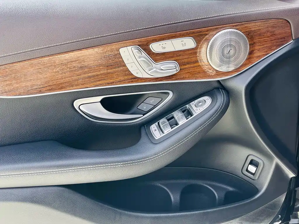 Mercedes-Benz GLC 2021