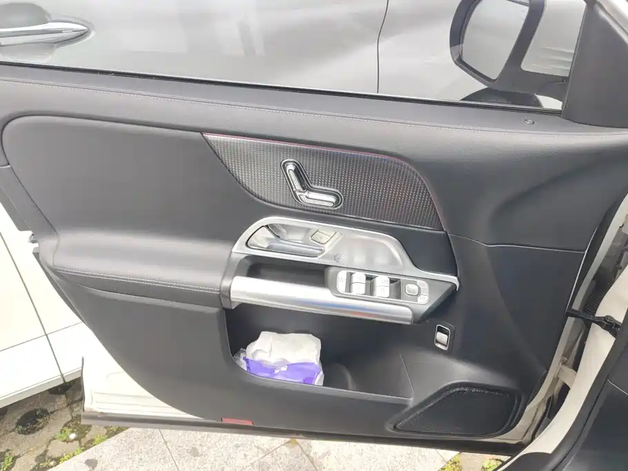 Mercedes-Benz GLA 2021