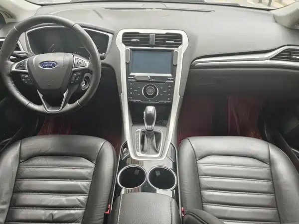 Ford Mondeo 2016