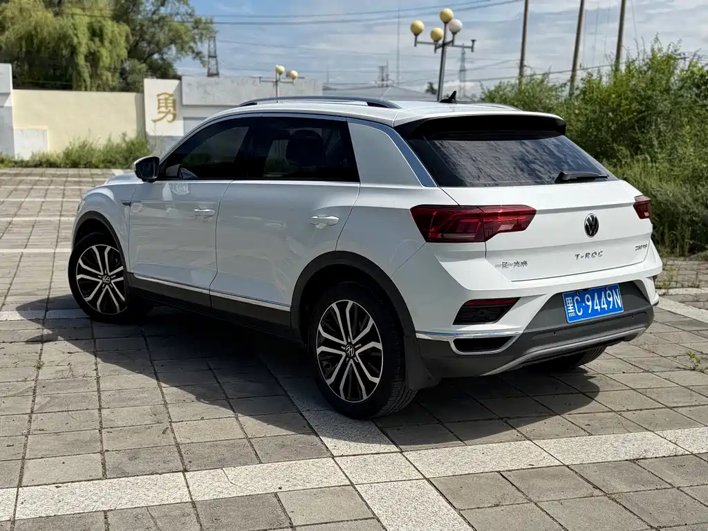 Volkswagen T-Roc 2022 — фото 6