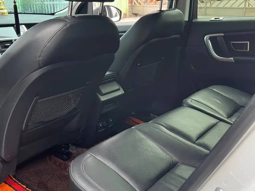 Land Rover Discovery Sport 2017 — фото 6