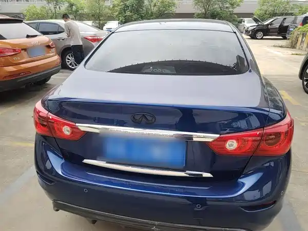 Infiniti Q50L 2016