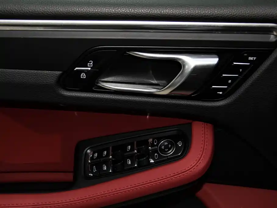 Porsche Macan 2022 — фото 25