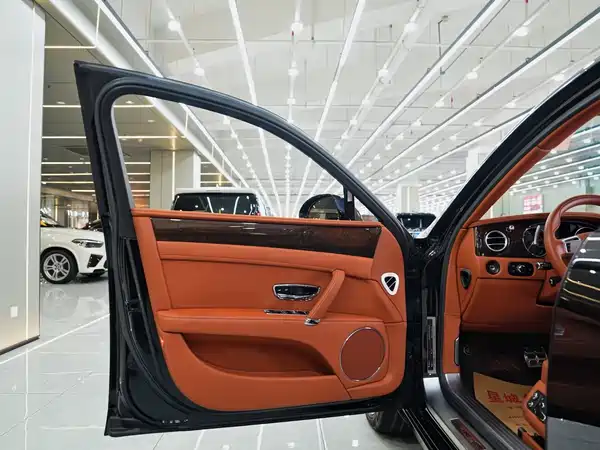 Bentley Flying Spur 2017