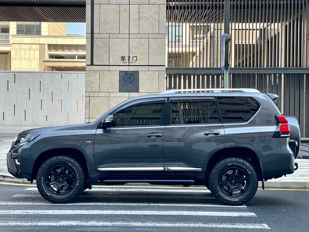 Toyota Prado 2019 — фото 4