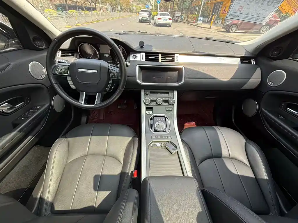 Land Rover Evoque 2018 — фото 8
