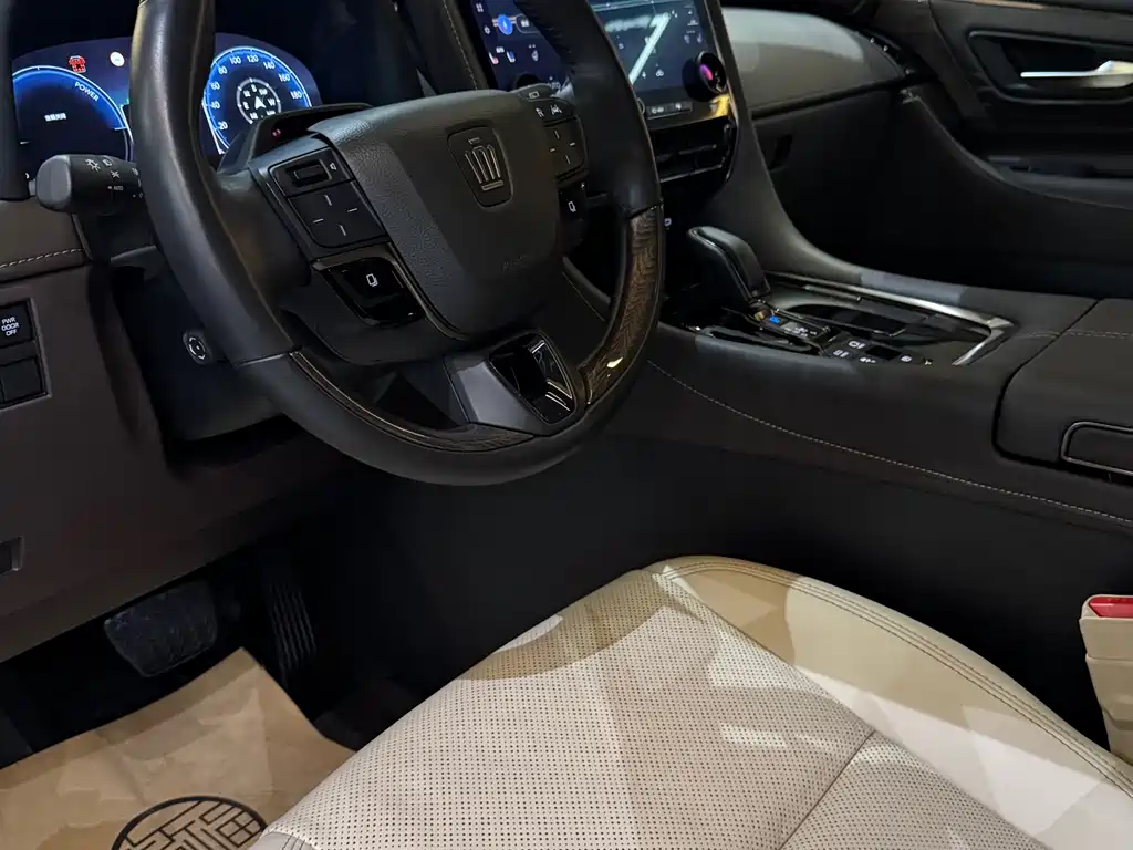 Toyota Vellfire 2023 — фото 2