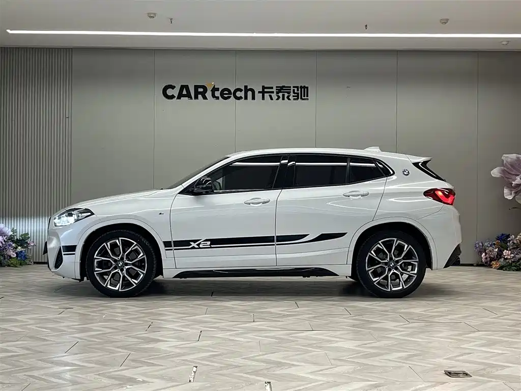 BMW X2 2022 — фото 8