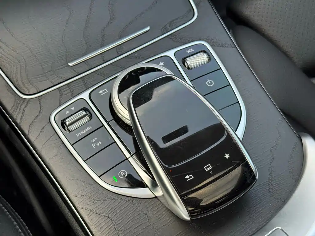 Mercedes-Benz C-Class 2016 — фото 20
