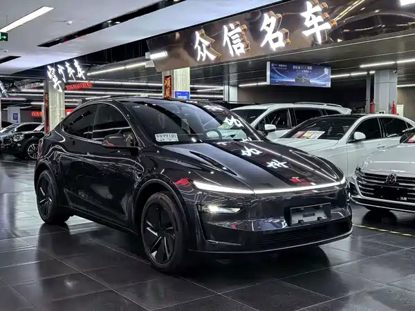 Tesla Model Y 2026