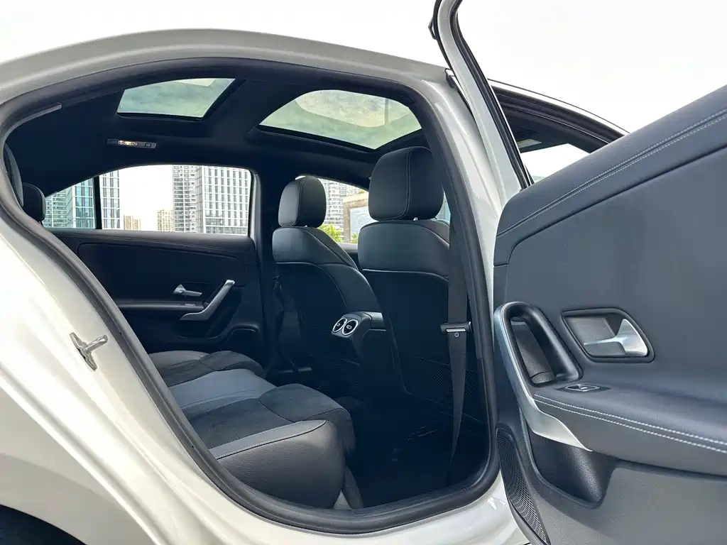 Mercedes-Benz A-Class 2022 — фото 26