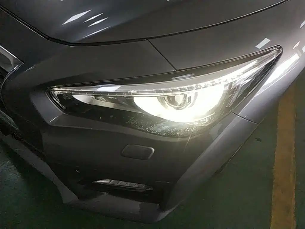 Infiniti Q50L 2015 — фото 24