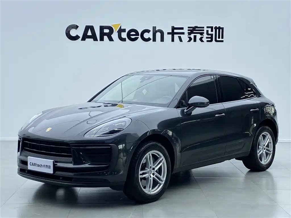 Porsche Macan 2024 — фото 1