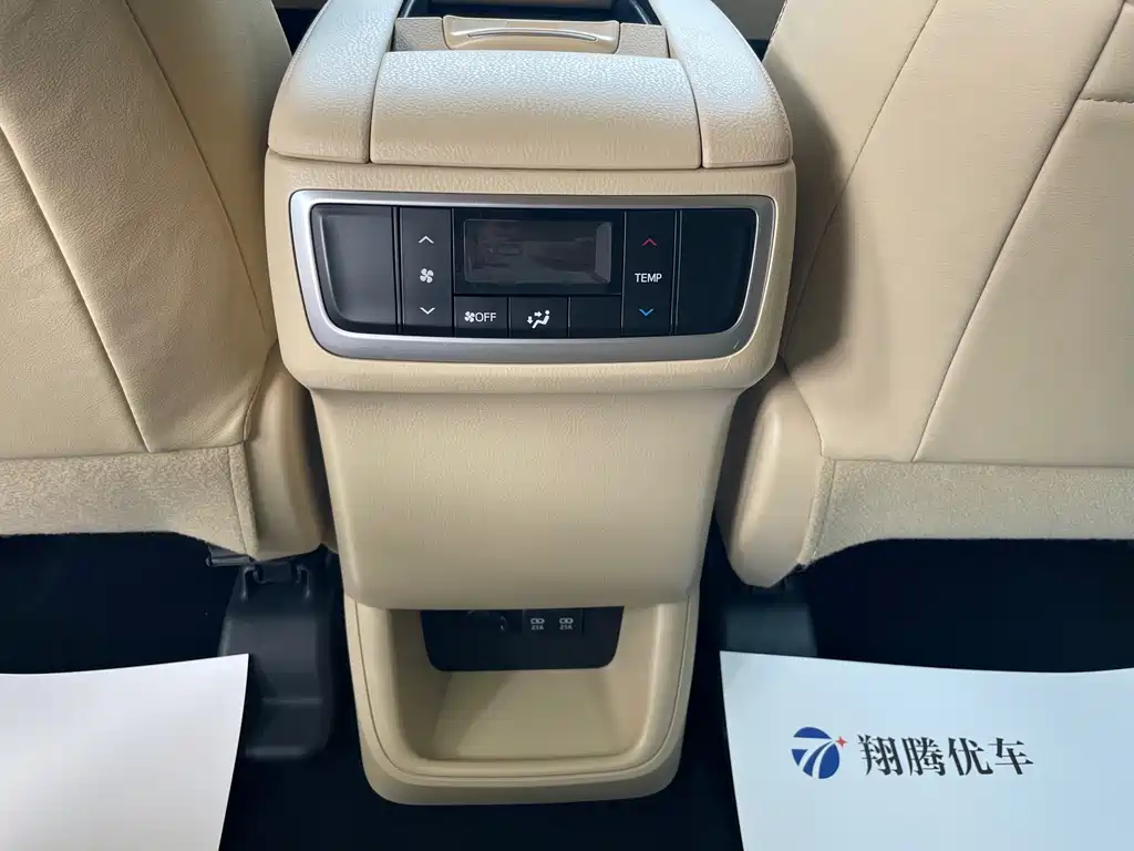Toyota Highlander 2019 — фото 10