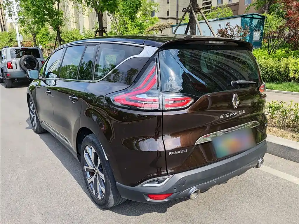 Renault Espace 2018 — фото 20