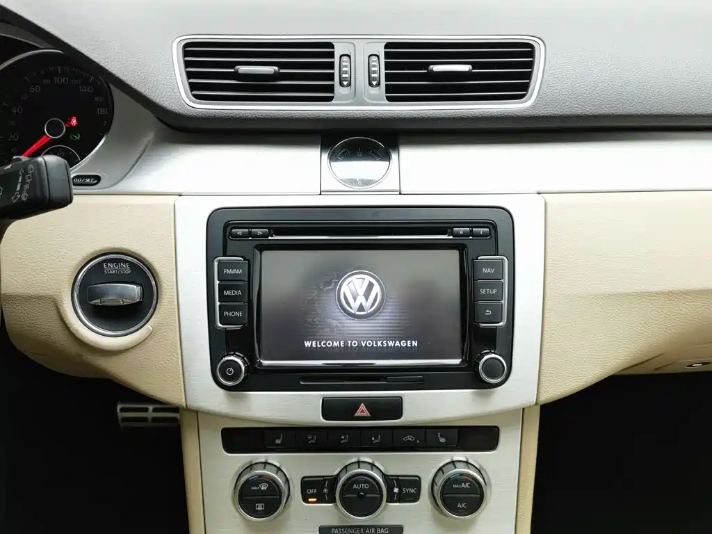 Volkswagen Magotan 2015 — фото 12