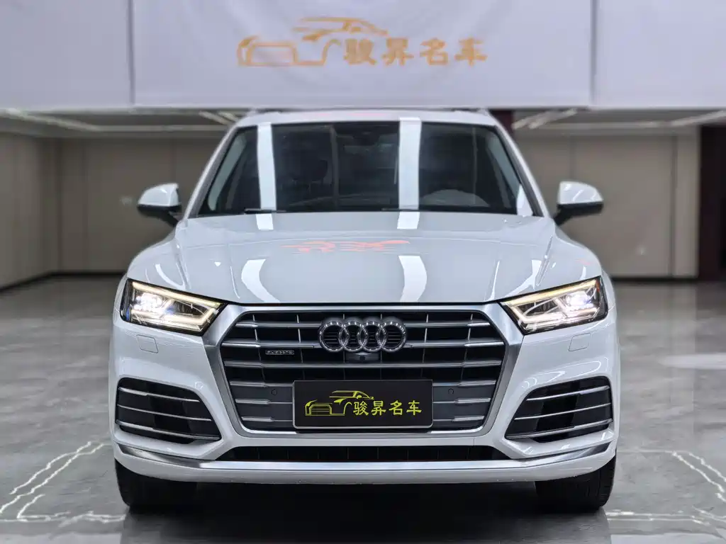 Audi Q5L 2020 — фото 2