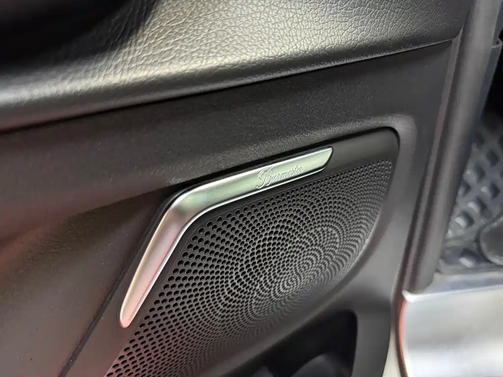 Mercedes-Benz V-Class 2018 — фото 14