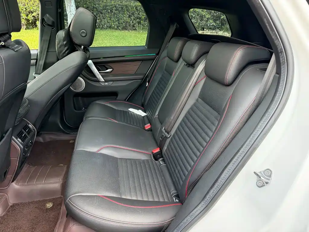 Land Rover Discovery Sport 2021 — фото 12