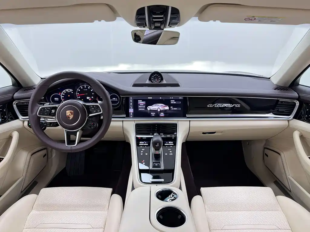 Porsche Panamera 2019 — фото 18