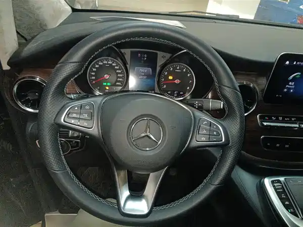 Mercedes-Benz V-Class 2020