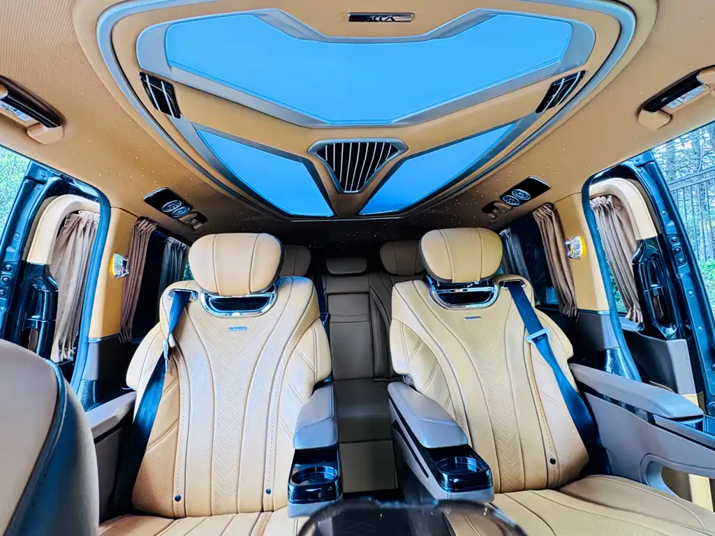 Mercedes-Benz Vito 2022 — фото 15