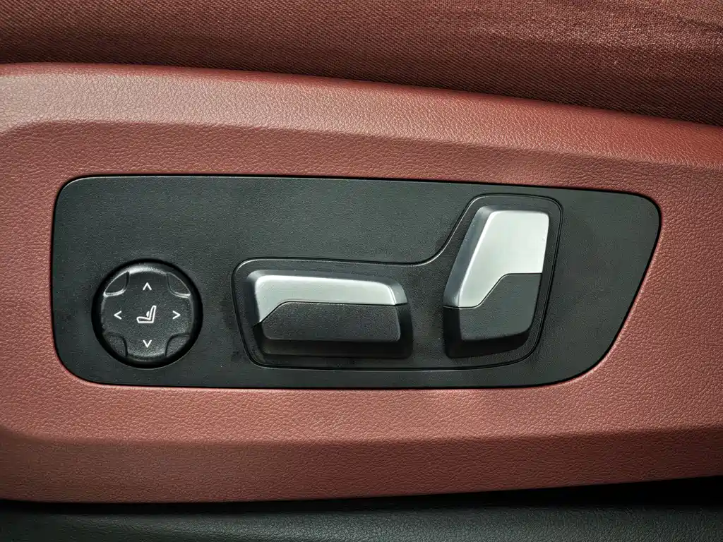BMW X5 2025 — фото 19
