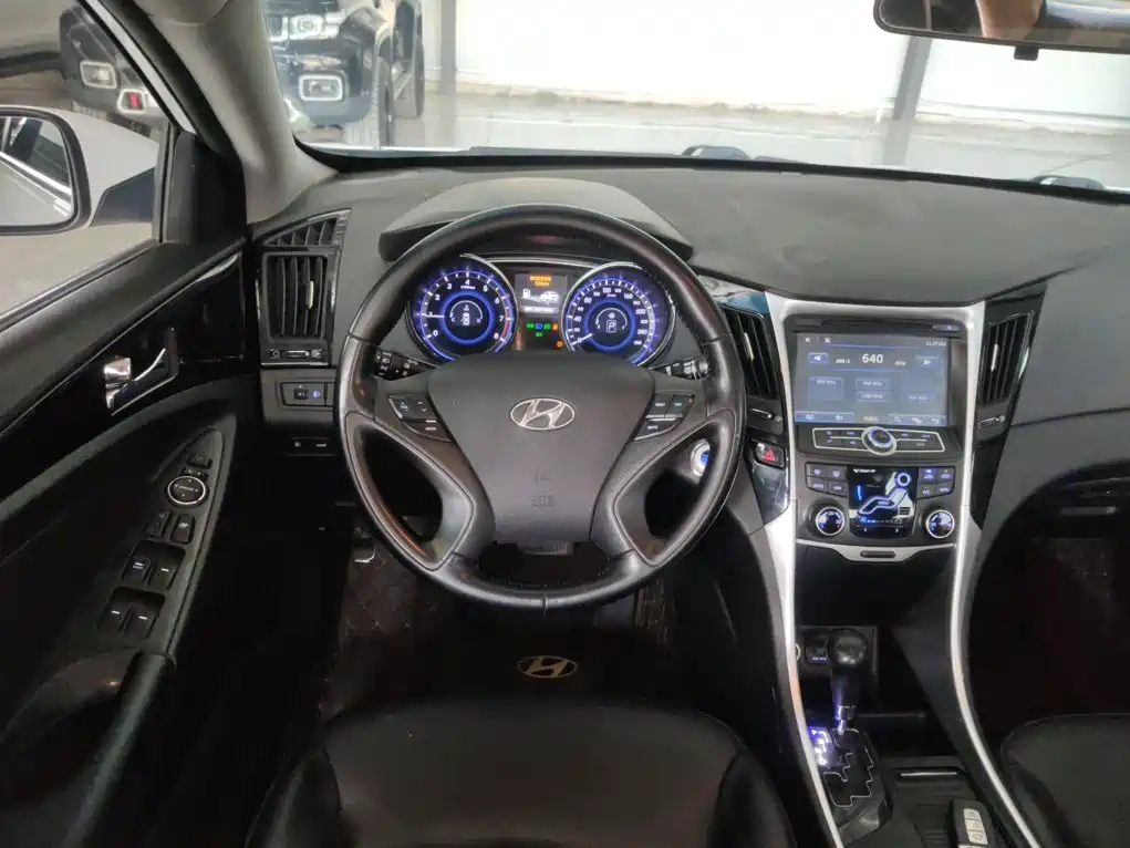 Hyundai Sonata 2015 — фото 7