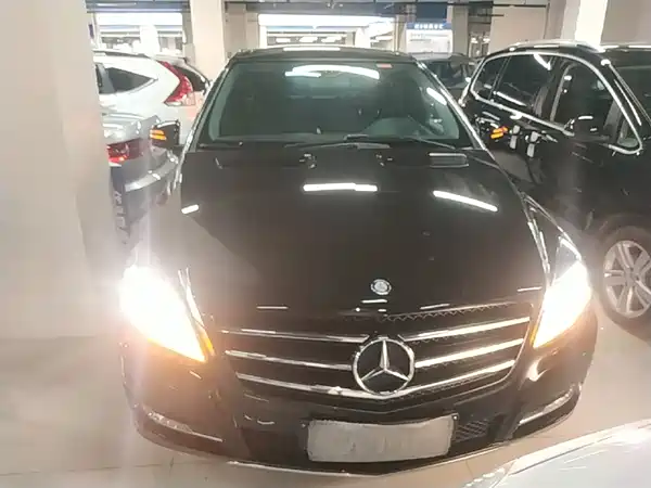 Mercedes-Benz R-Class 2015